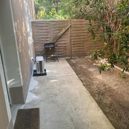 Spa Jardin Prive T3 Independant Dans Villa Morieres-les-Avignon Dış mekan fotoğraf
